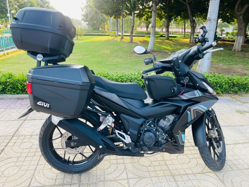 Baga thùng givi winner 150